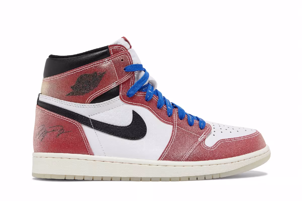 Trophy Room x Air Jordan 1 High OG SP Chicago, view 2