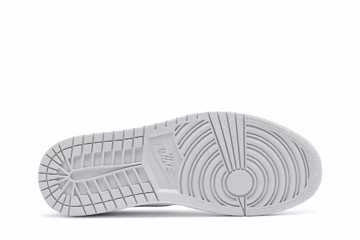Air Jordan 1 Low OG Particle Grey 2021, view 5