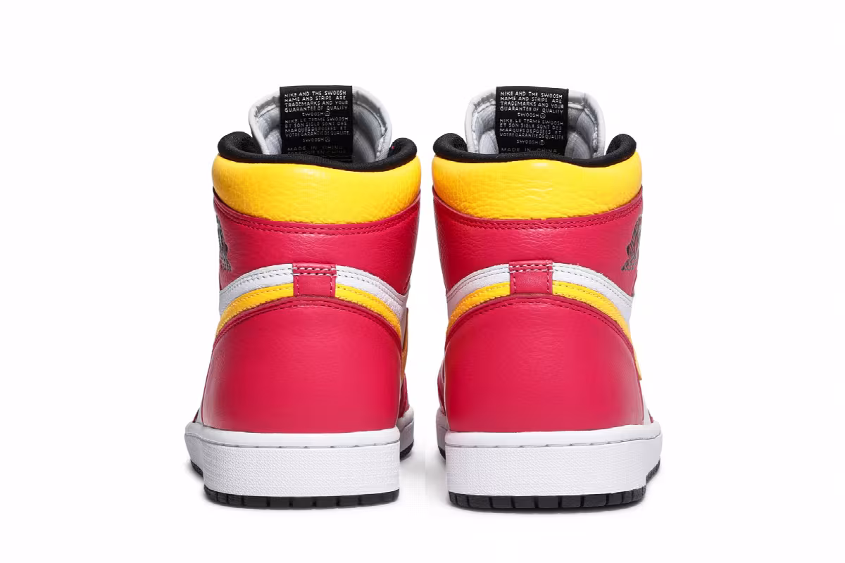 Air Jordan 1 High OG Light Fusion Red, view 7