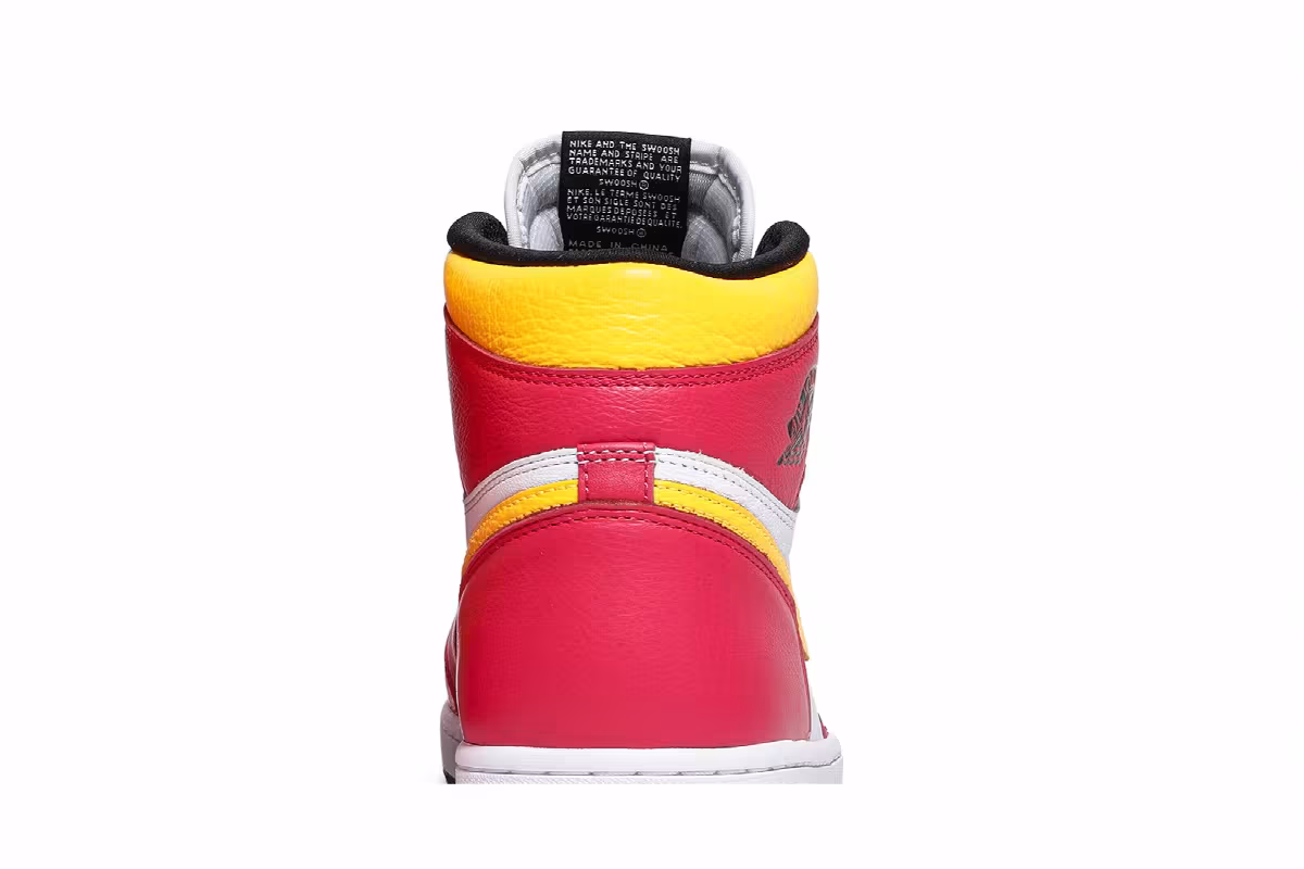 Air Jordan 1 High OG Light Fusion Red, view 8
