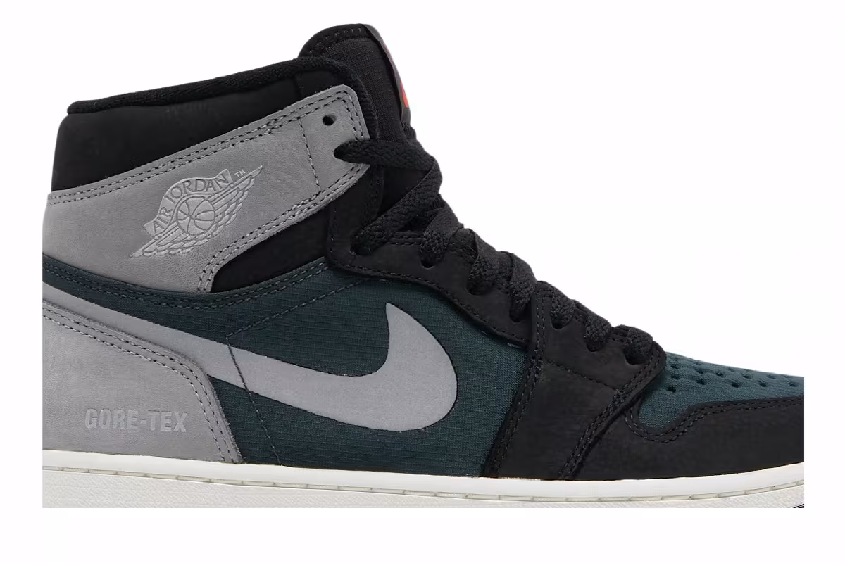 Air Jordan 1 High Element GORE-TEX Black Particle Grey, view 3