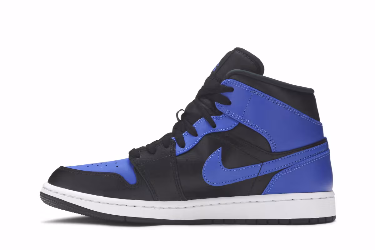 Air Jordan 1 Mid Hyper Royal, view 4