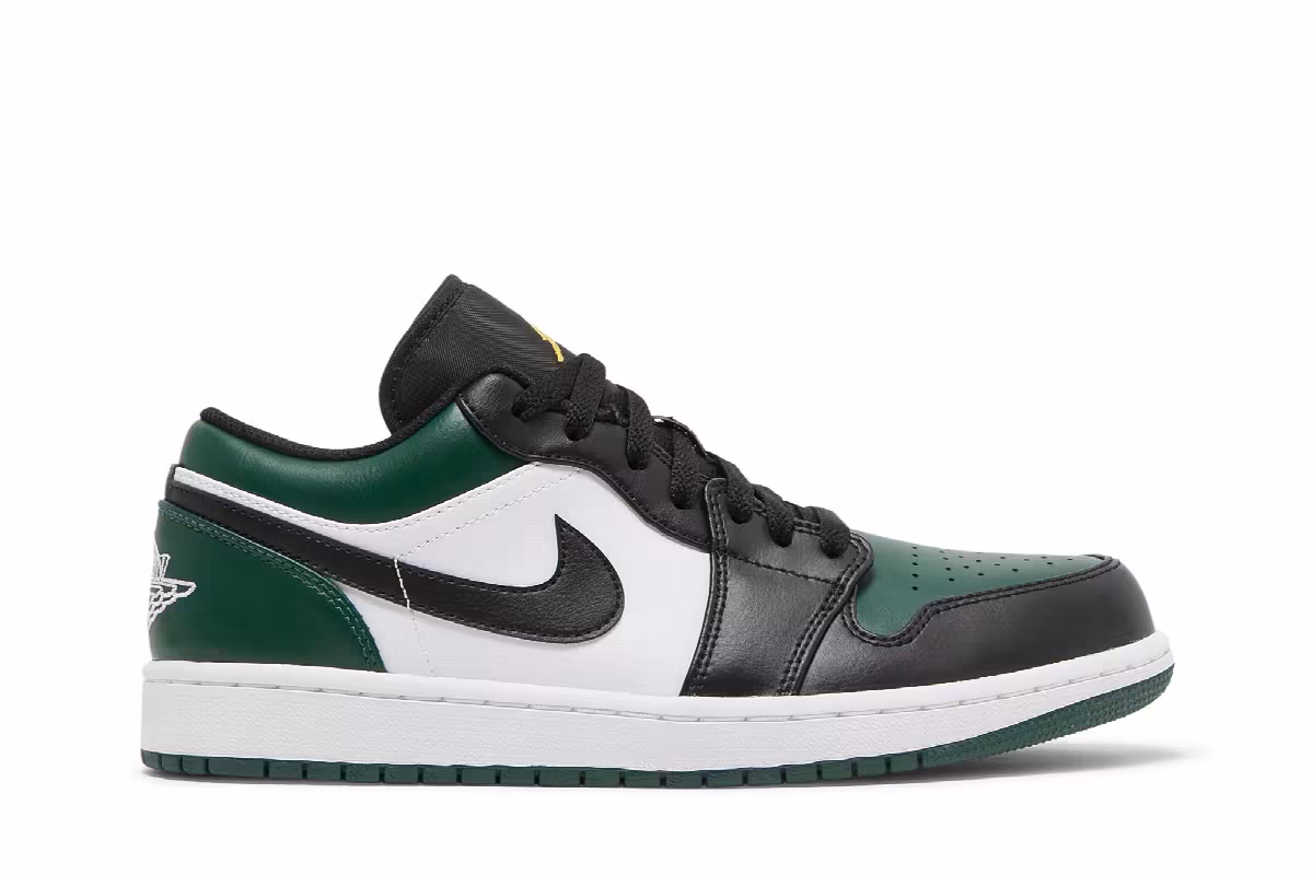 Air Jordan 1 Low Green Toe, view 2