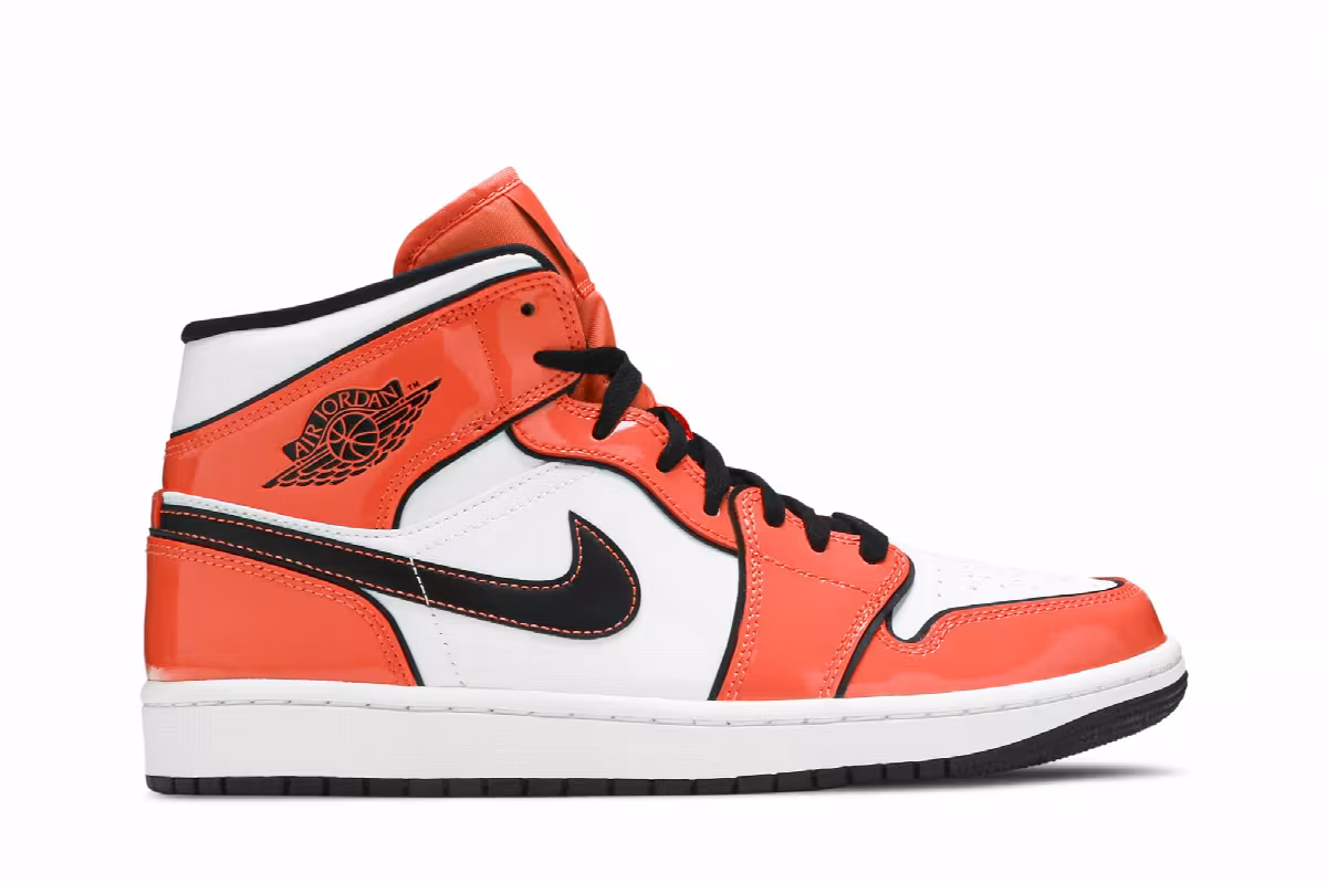 Air Jordan 1 Mid SE Turf Orange, view 2