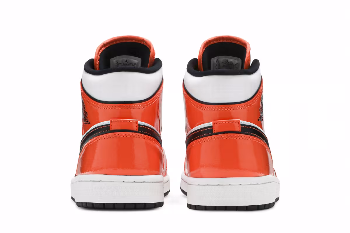 Air Jordan 1 Mid SE Turf Orange, view 7