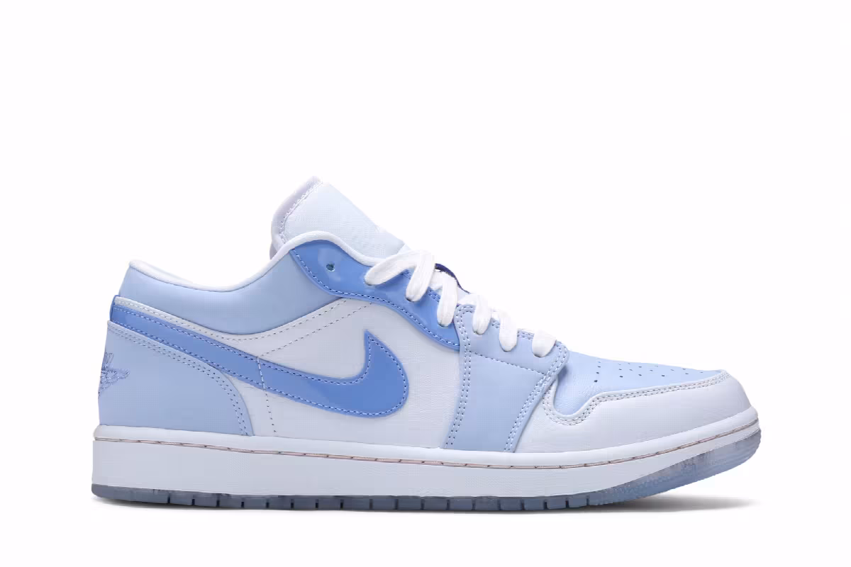 Air Jordan 1 Low SE Mighty Swooshers, view 2