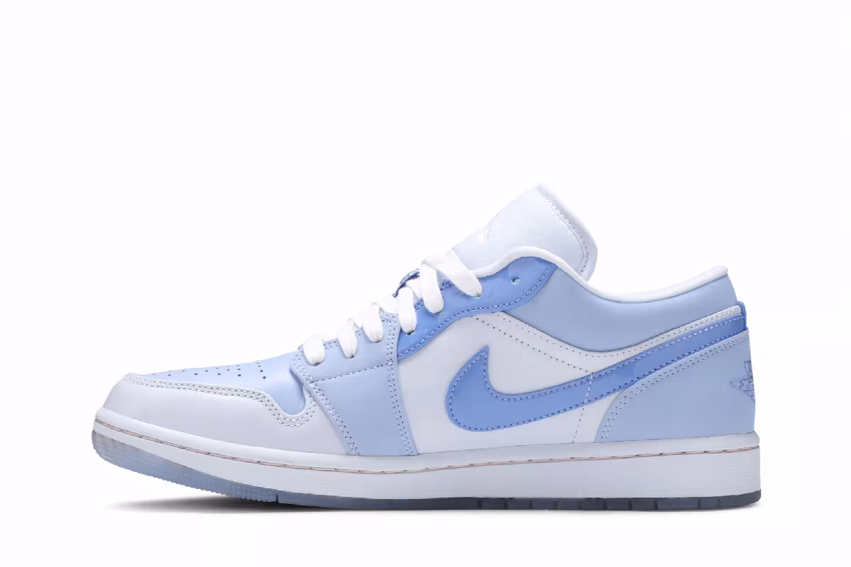Air Jordan 1 Low SE Mighty Swooshers, view 4