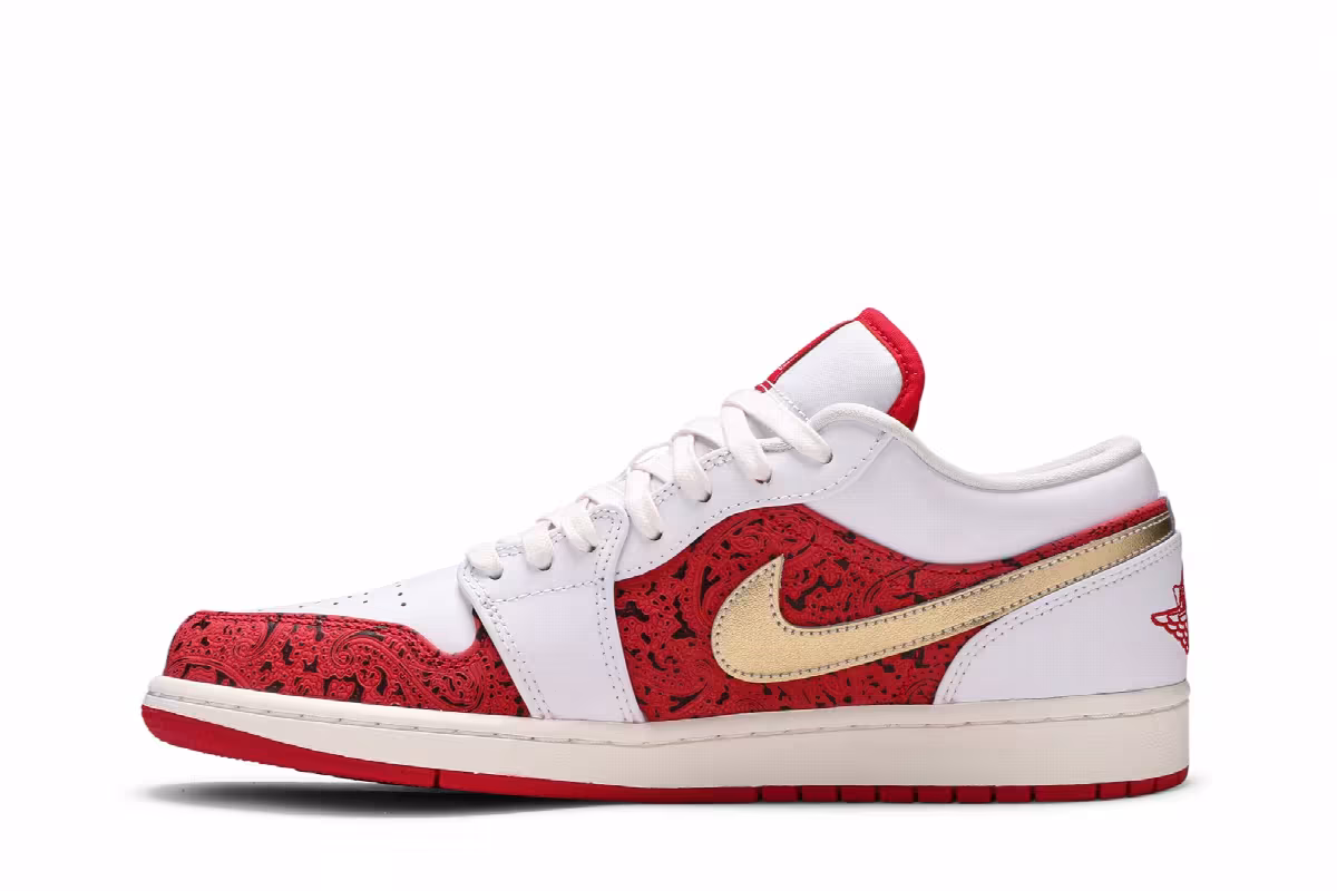 Air Jordan 1 Low SE Spades, view 4