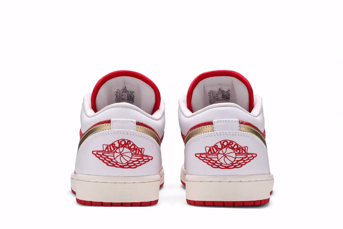 Air Jordan 1 Low SE Spades, view 7