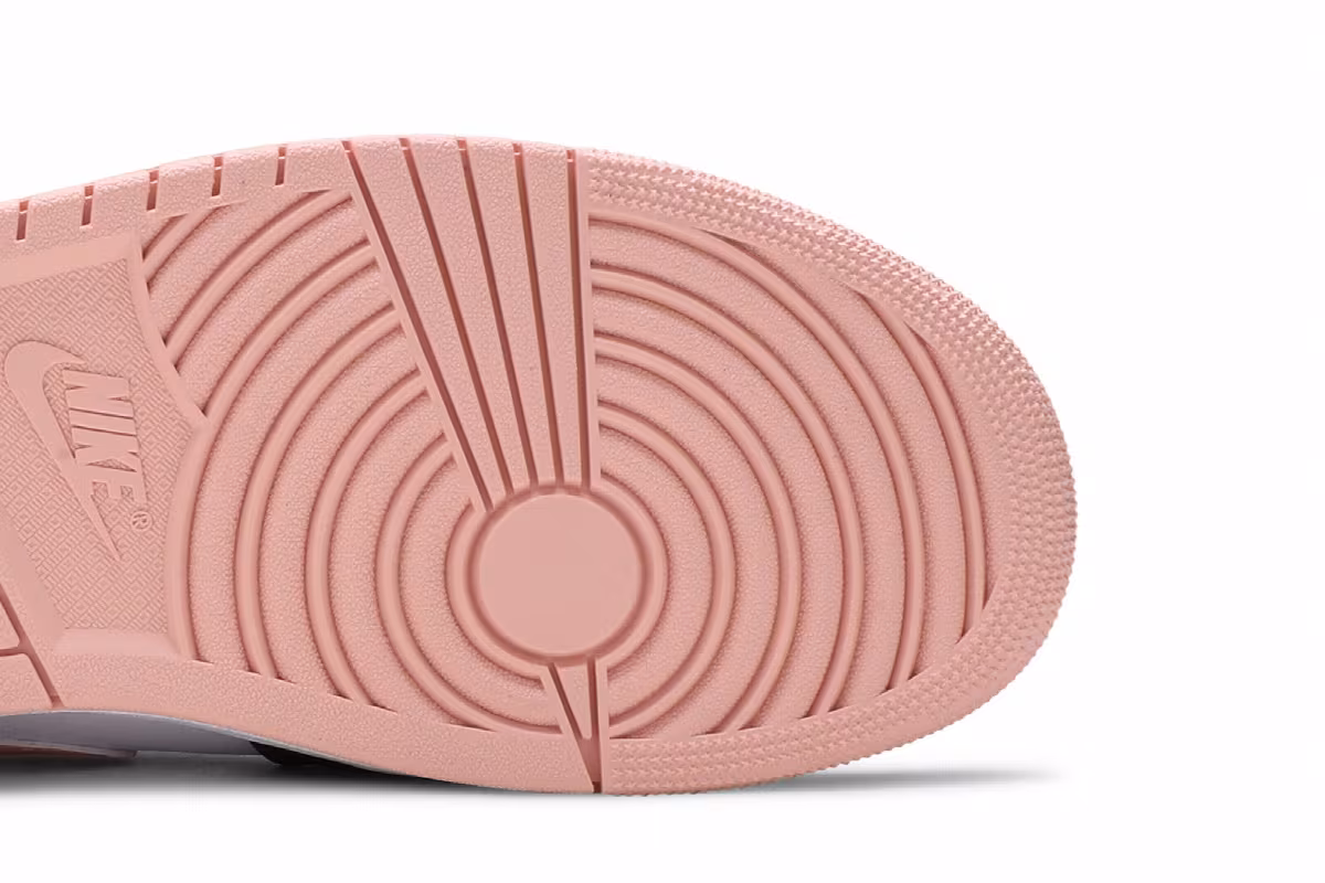 Air Jordan 1 Mid Crimson Tint, view 6