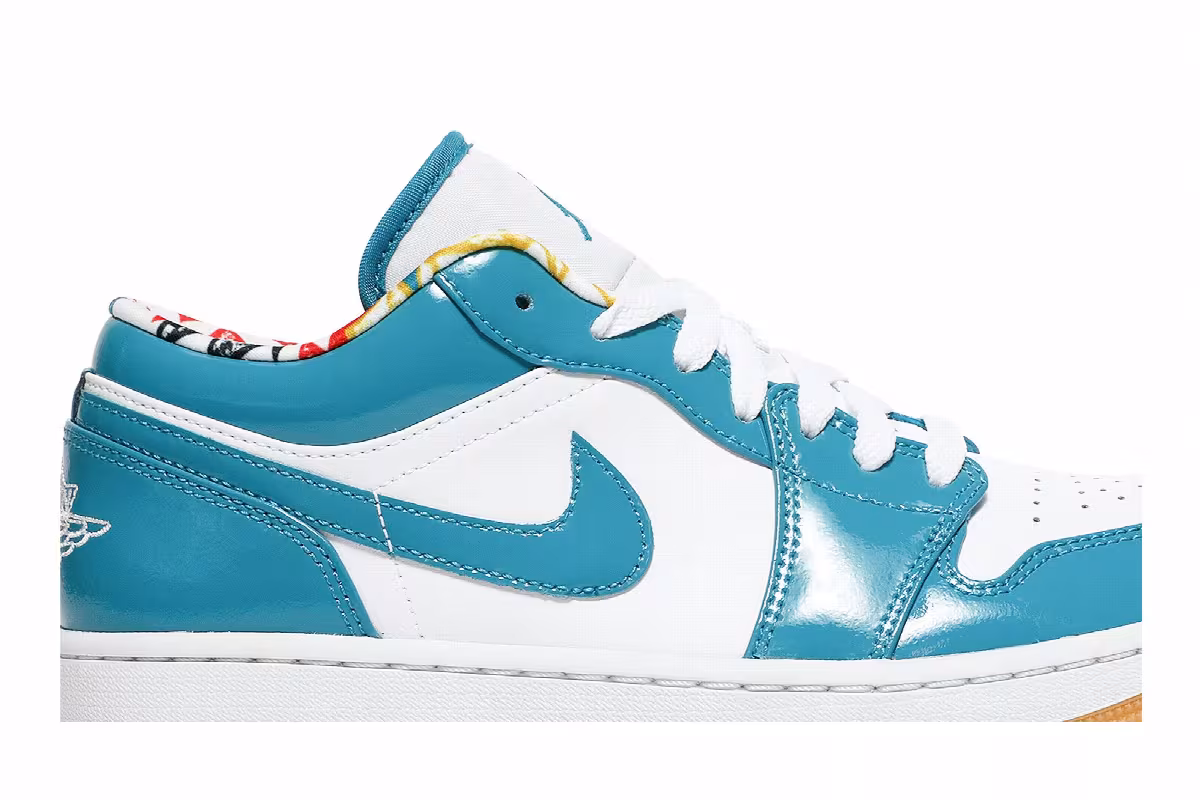 Air Jordan 1 Low Barcelona, view 3