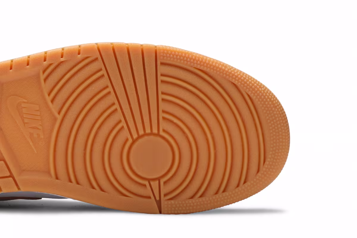 Air Jordan 1 Mid Tan Gum, view 6