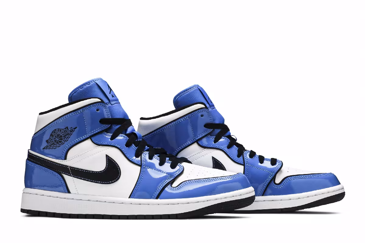 Air Jordan 1 Mid SE Signal Blue, view 9