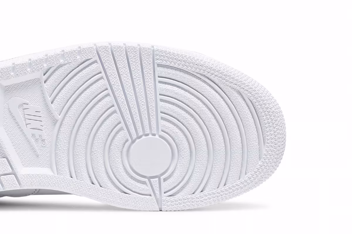 Air Jordan 1 Centre Court White on White, view 6