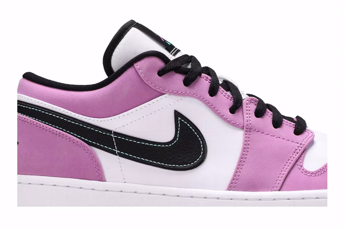 Air Jordan 1 Low SE Violet Shock, view 3
