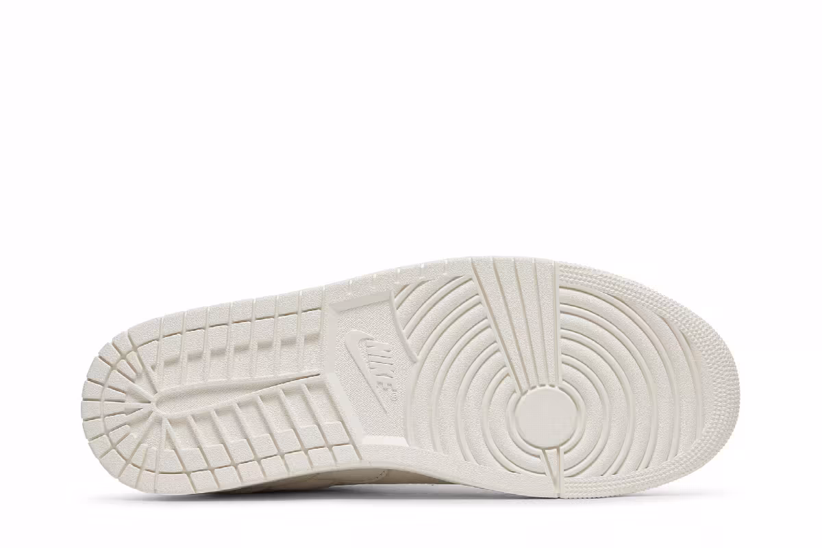 Air Jordan 1 Centre Court Light Bone, view 5