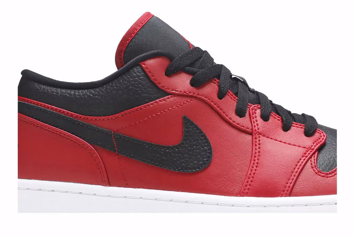 Air Jordan 1 Low Reverse Bred, view 3