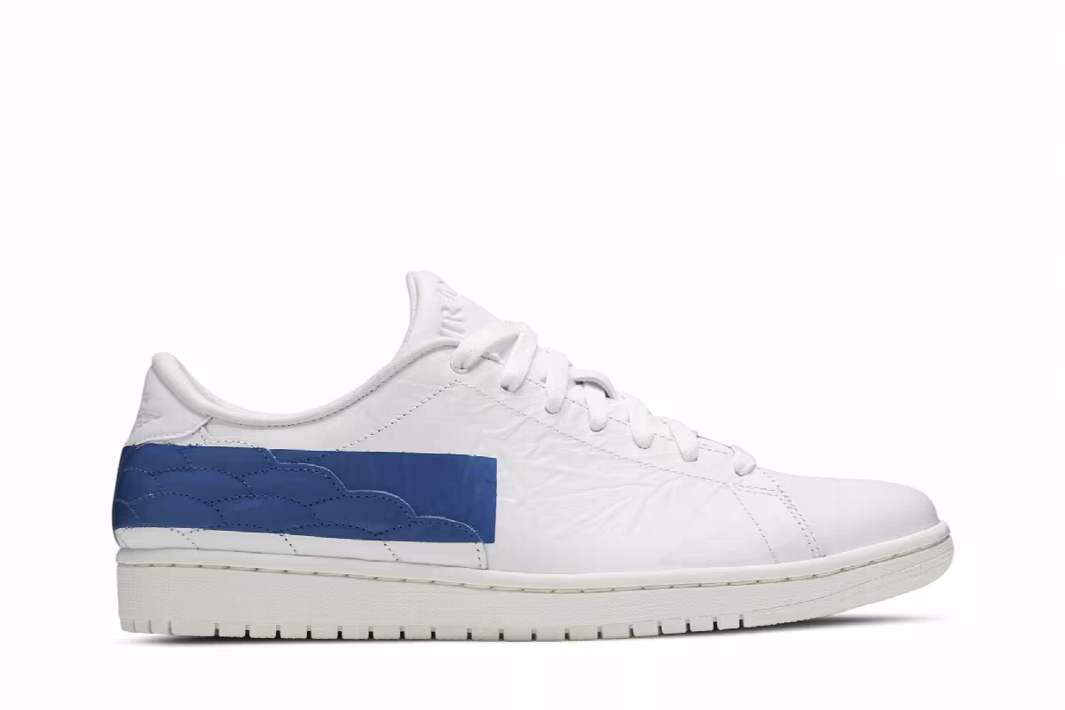 Air Jordan 1 Centre Court Military Blue, view 2
