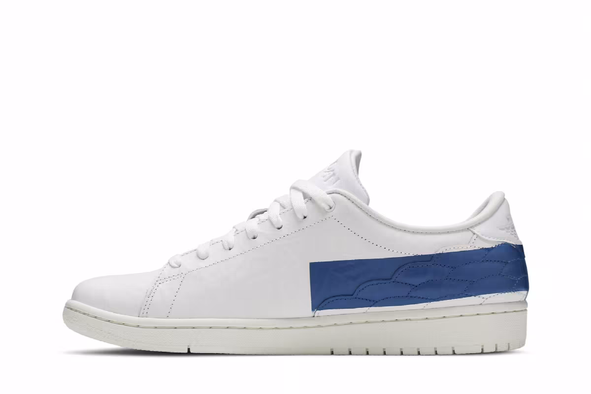 Air Jordan 1 Centre Court Military Blue, view 4