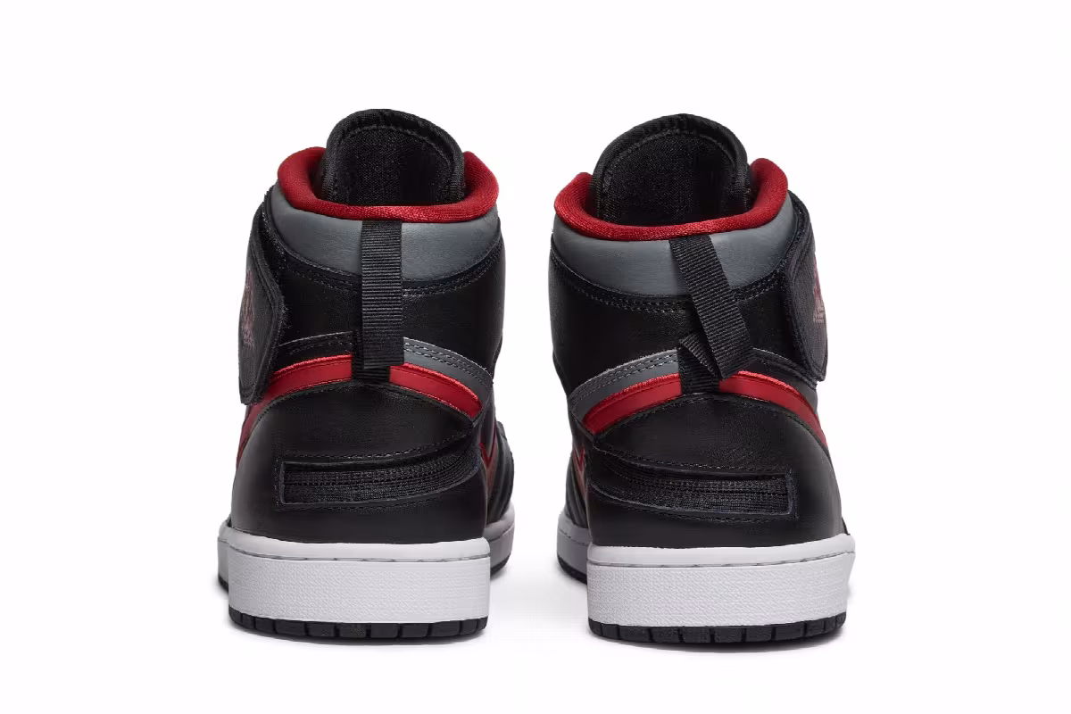 Air Jordan 1 High FlyEase Smoke Grey Gym Red, view 7