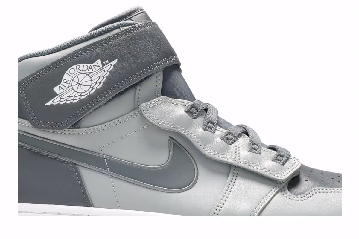 Air Jordan 1 High FlyEase Light Smoke Grey, view 3