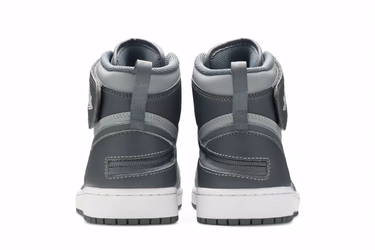 Air Jordan 1 High FlyEase Light Smoke Grey, view 7