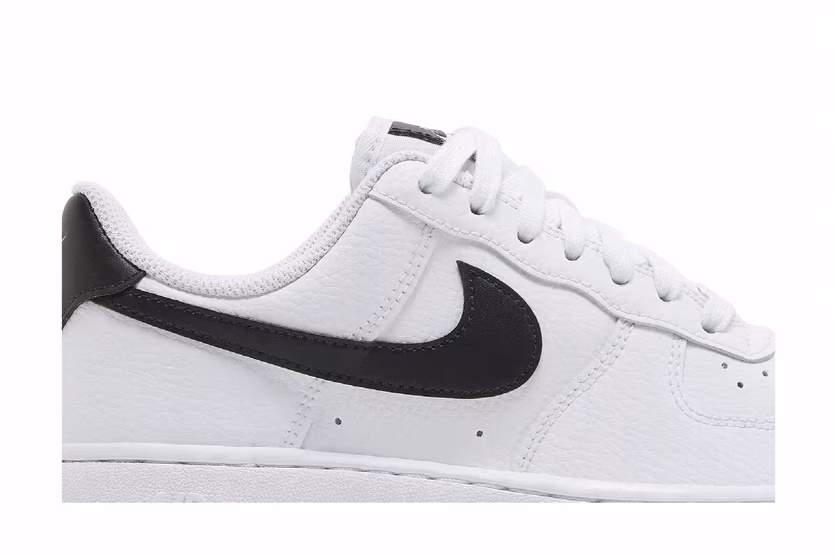 Nike Women's Air Force 1 White Black, view 3