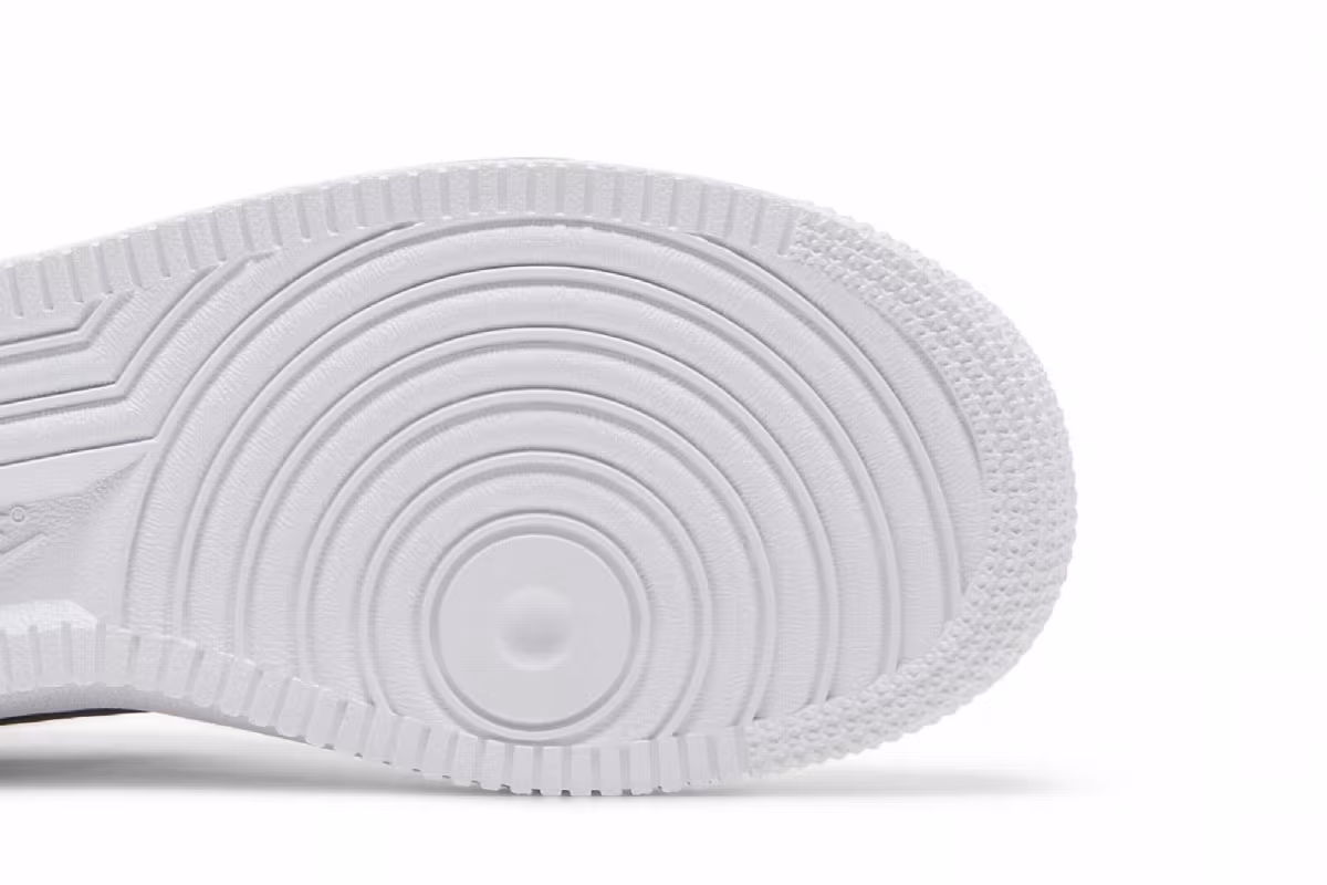Nike Women's Air Force 1 White Black, view 6