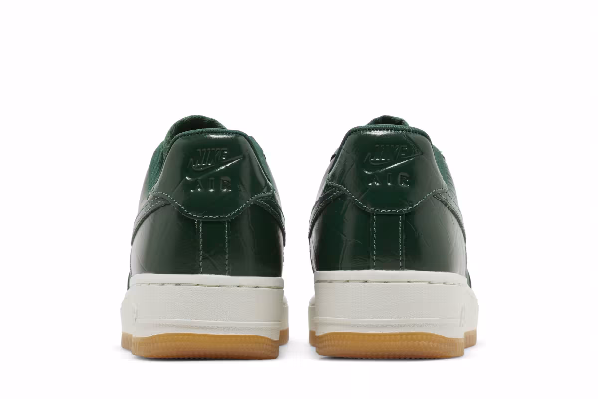 Nike Women's Air Force 1 Gorge Green, view 7