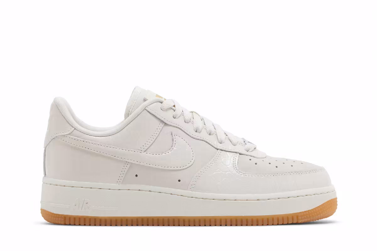Nike Women's Air Force 1 Phantom, view 2