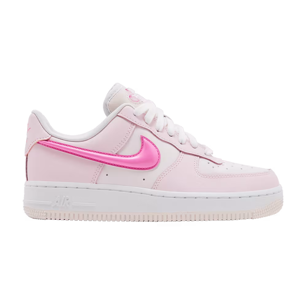 Nike Women's Air Force 1 Paw Print