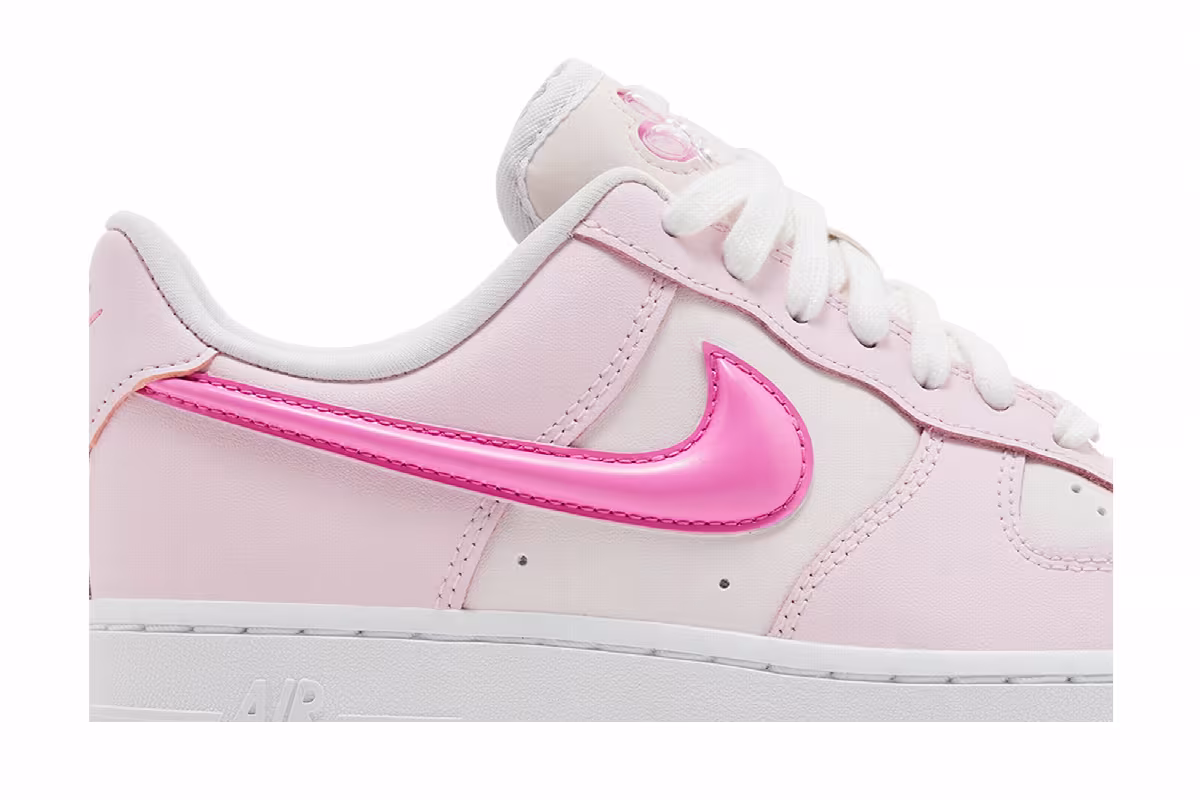 Nike Women's Air Force 1 Paw Print, view 3