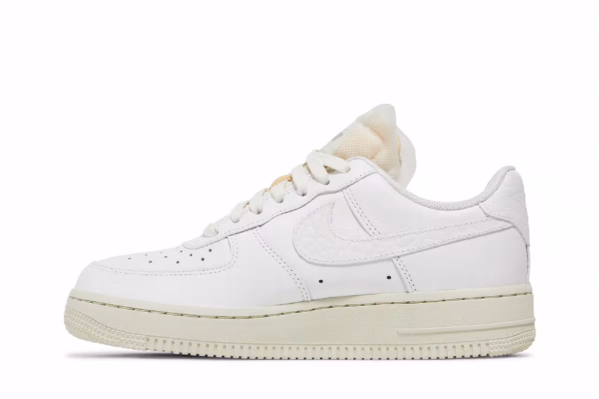 Nike Women's Air Force 1 Low Premium Jewels, view 4