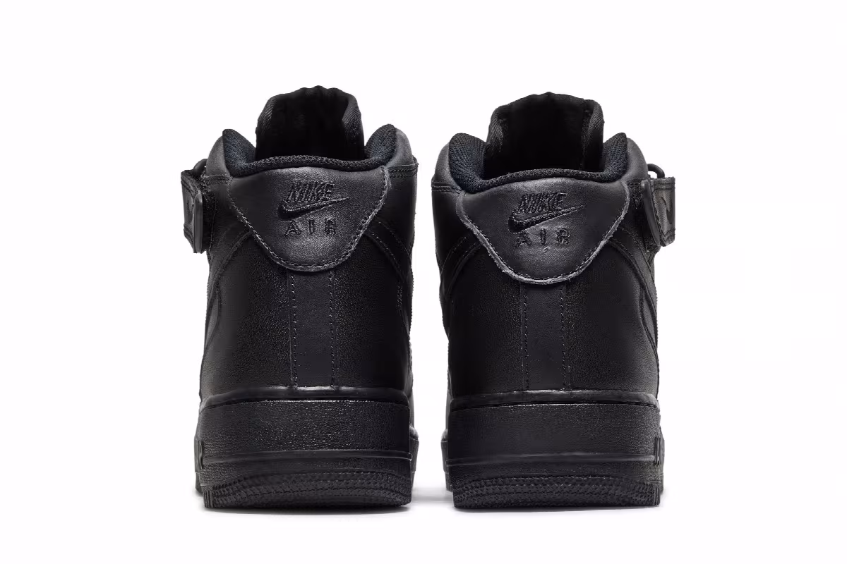 Nike Women's Air Force 1 Black, view 7