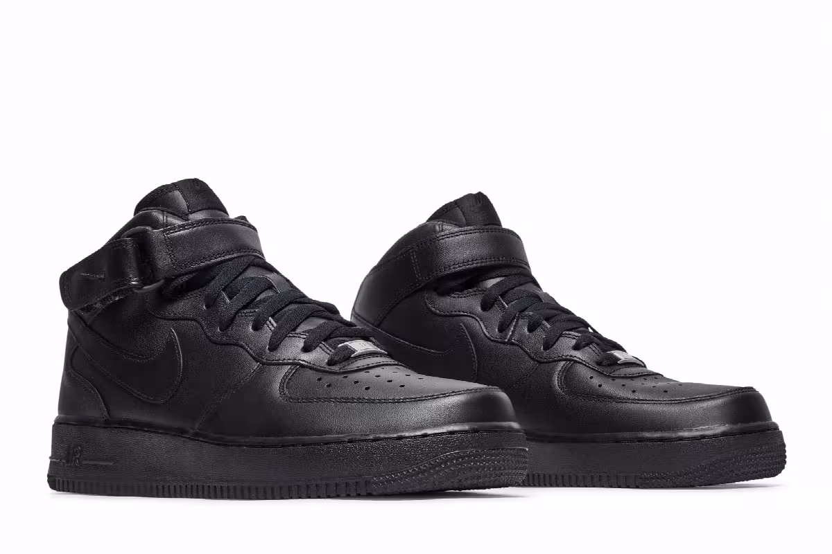 Nike Women's Air Force 1 Black, view 9