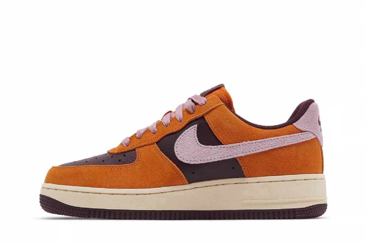 Nike Women's Air Force 1 Magma Orange, view 4