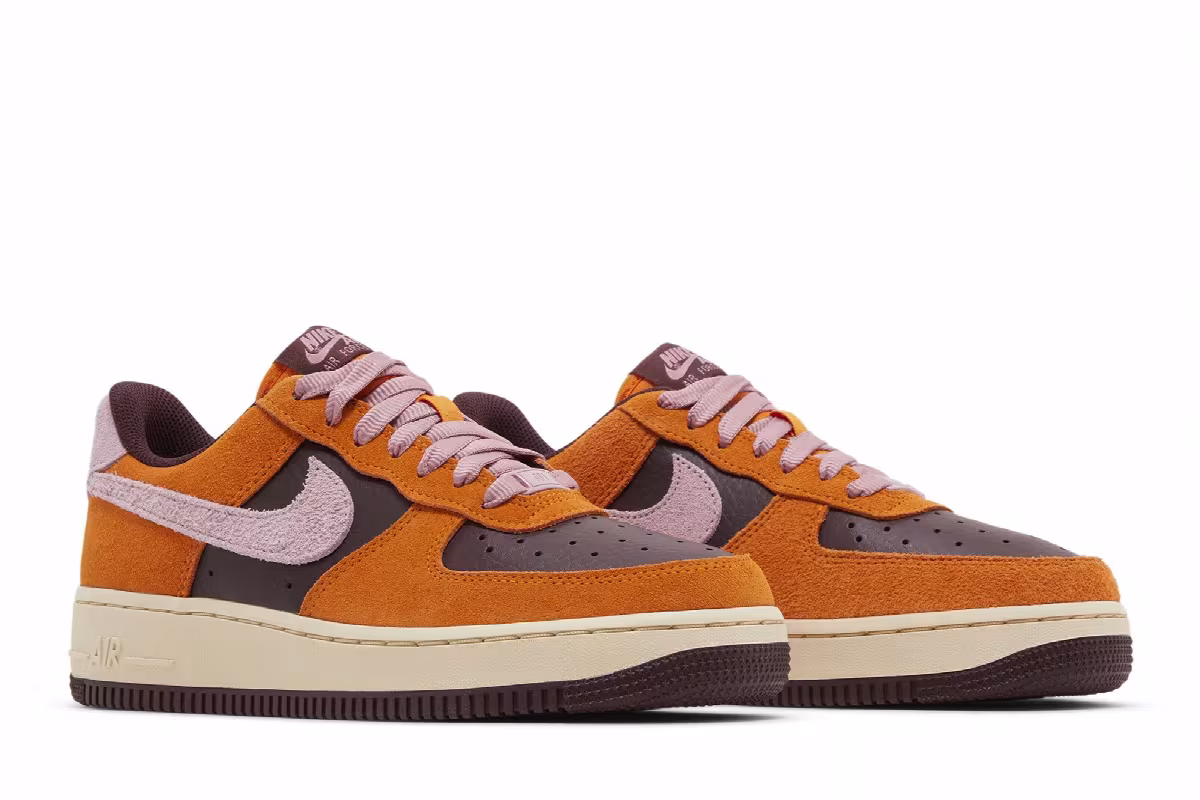 Nike Women's Air Force 1 Magma Orange, view 9