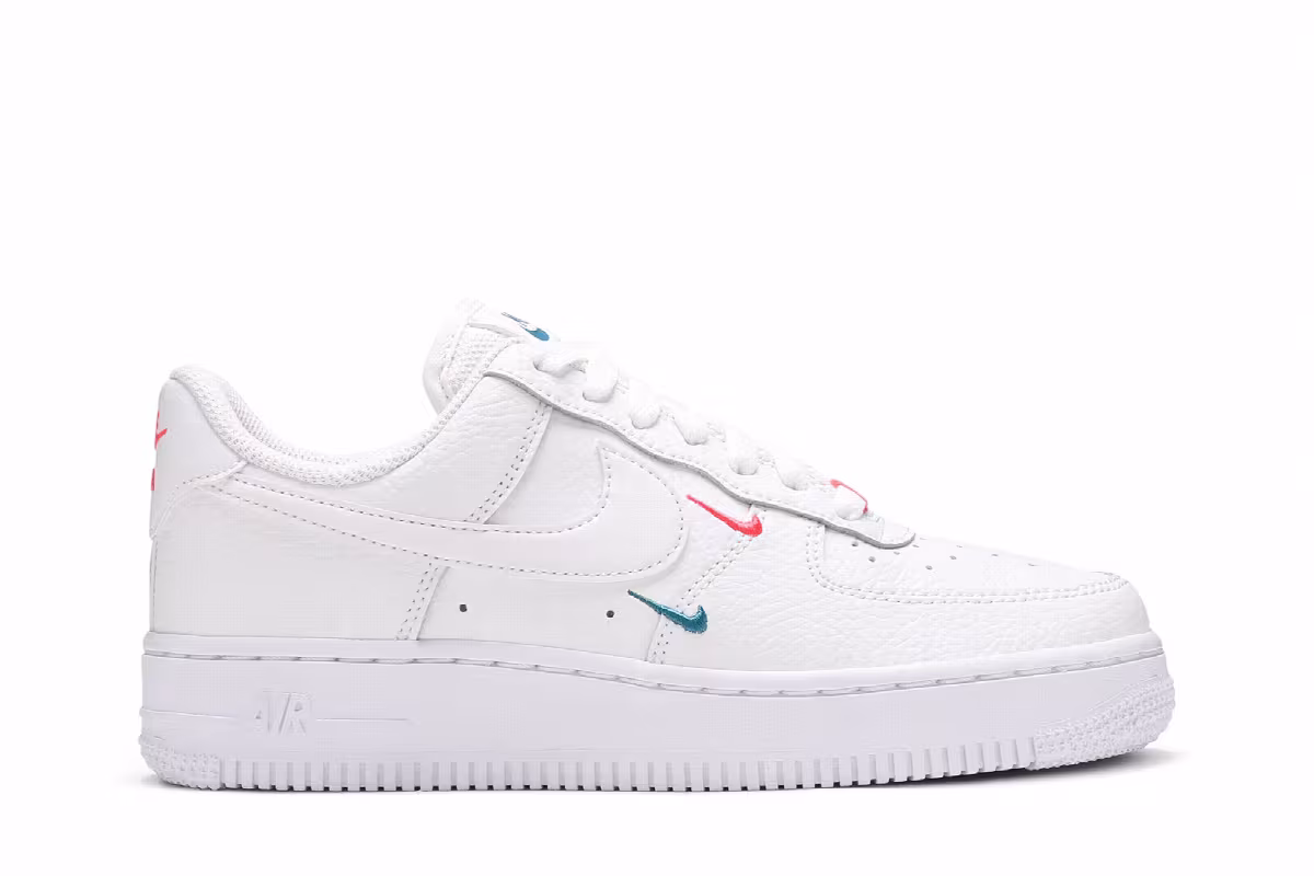 Nike Women's Air Force 1 Summit White Solar Red, view 2