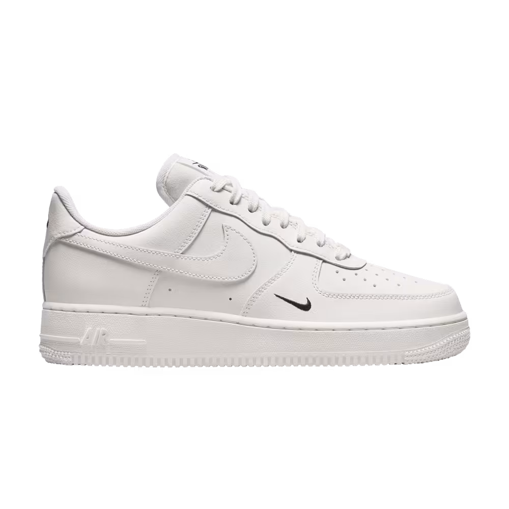 Nike Women's Air Force 1 Sail Black