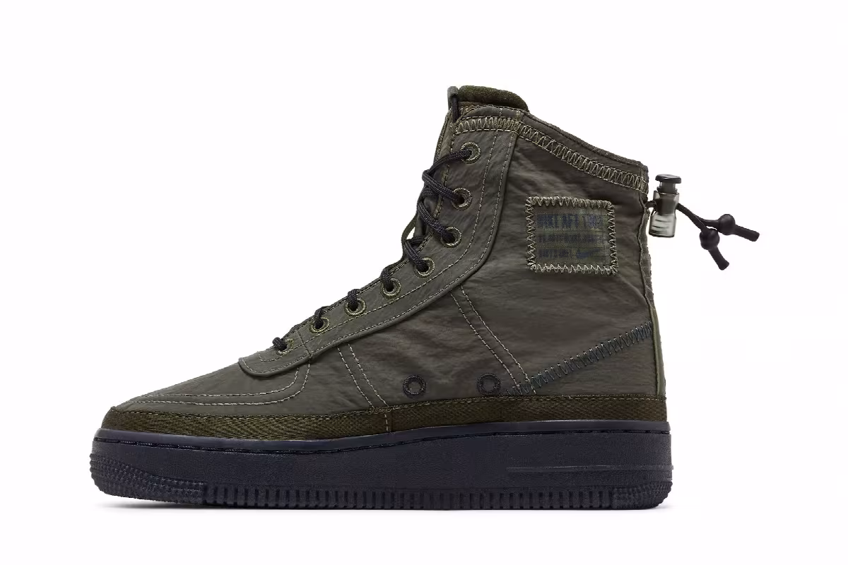 Nike Women's Air Force 1 High Shell Cargo Khaki, view 4
