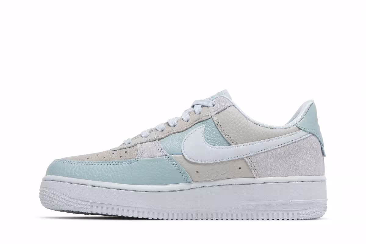 Nike Women's Air Force 1 Be Kind, view 4
