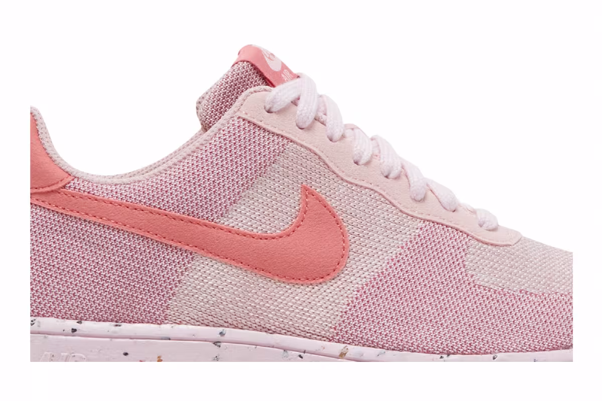 Nike Women's Air Force 1 Crater Flyknit Pink Glaze, view 3