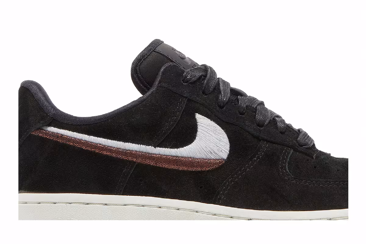 Nike Women's Air Force 1 Black Gum, view 3