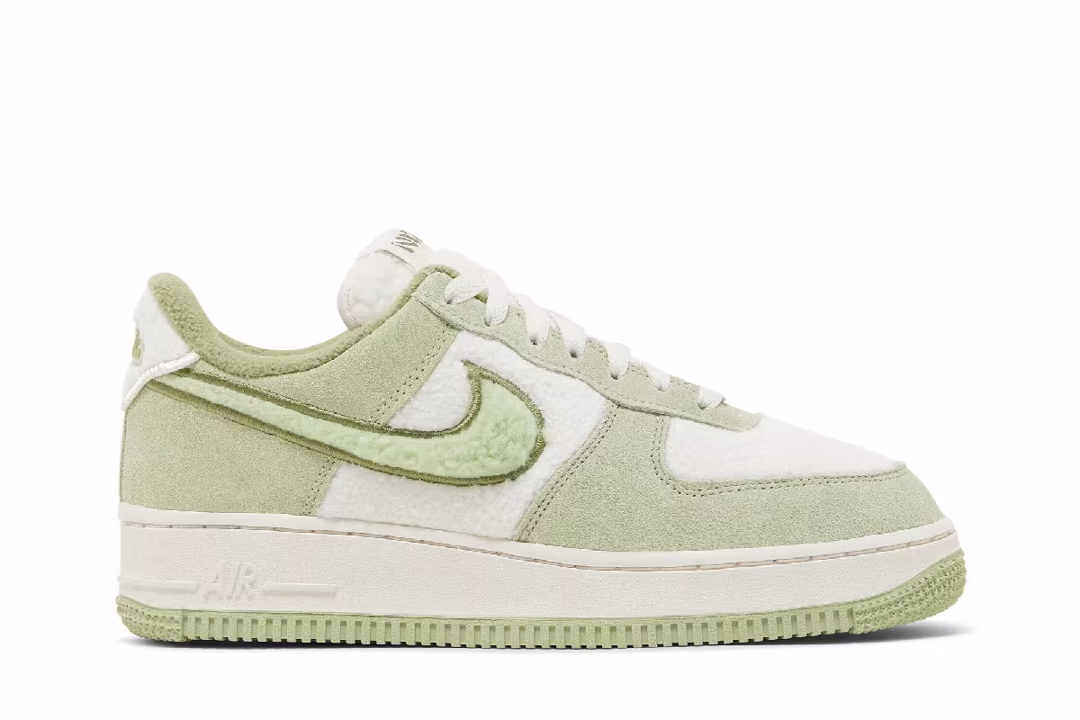Nike Women's Air Force 1 Fleece - Honeydew, view 2