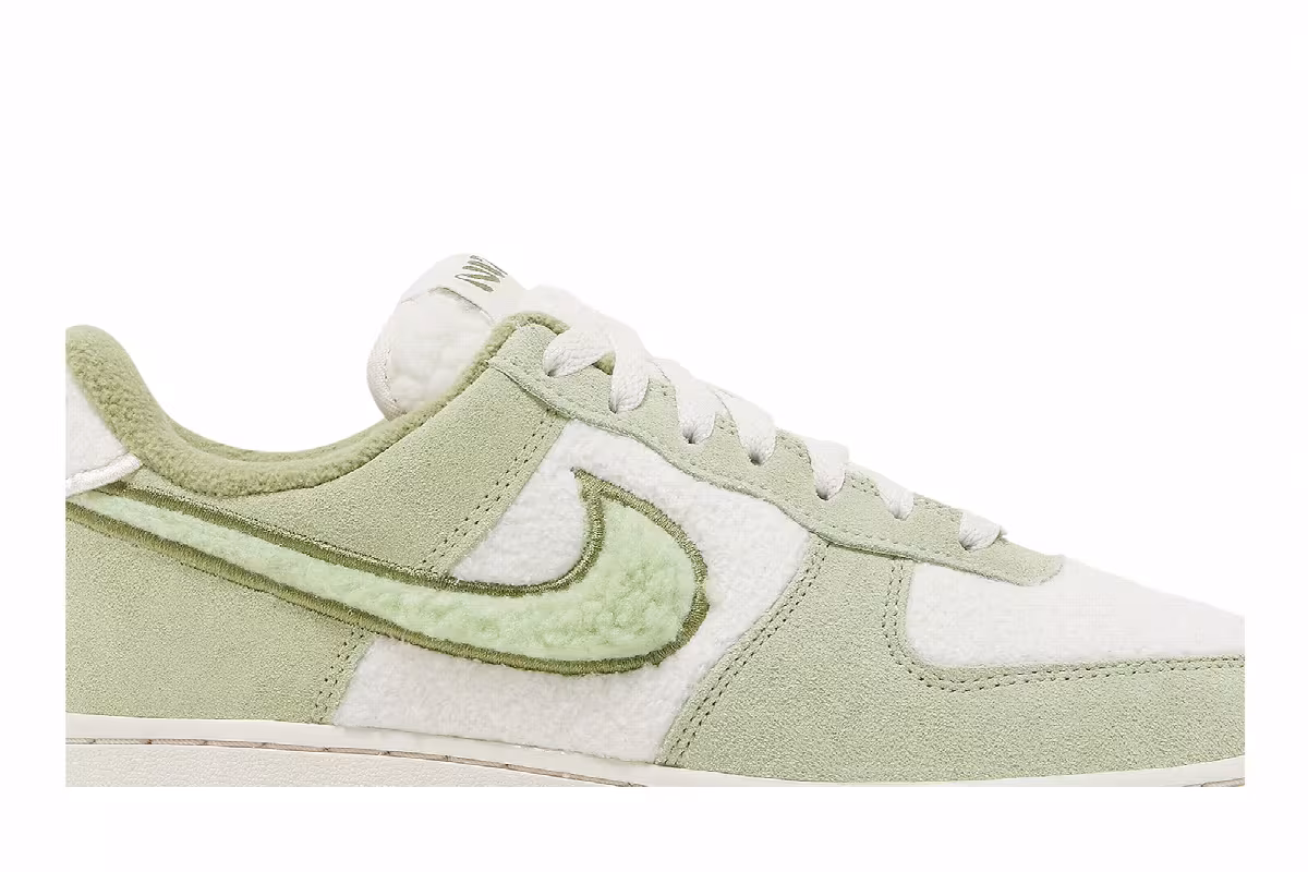 Nike Women's Air Force 1 Fleece - Honeydew, view 3
