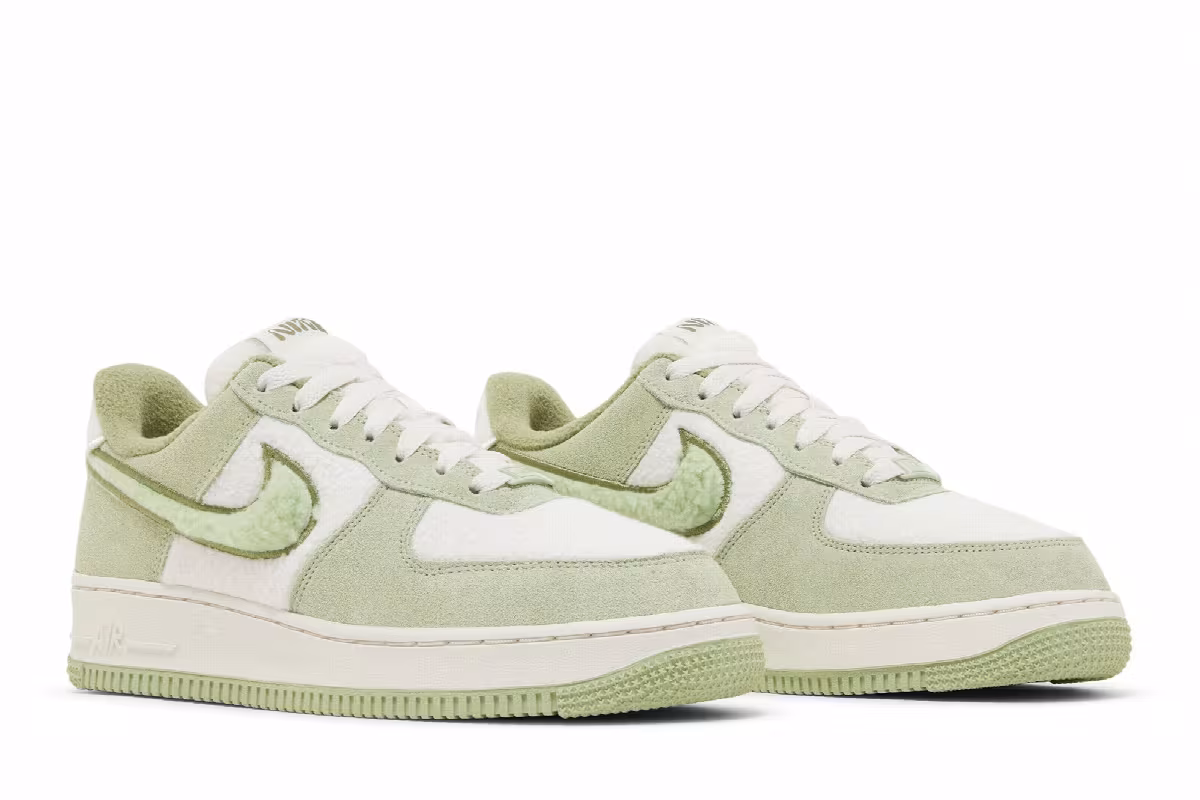 Nike Women's Air Force 1 Fleece - Honeydew, view 9