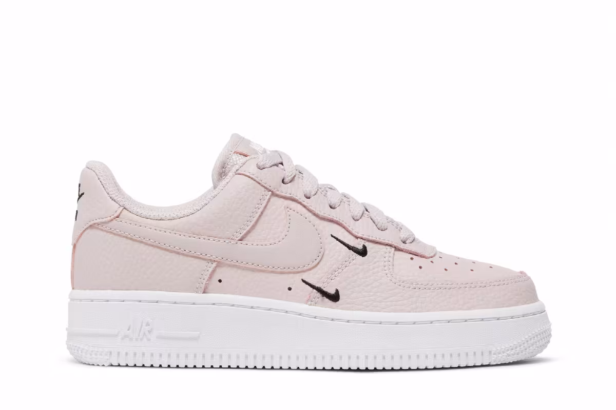 Nike Women's Air Force 1 Platinum Violet, view 2