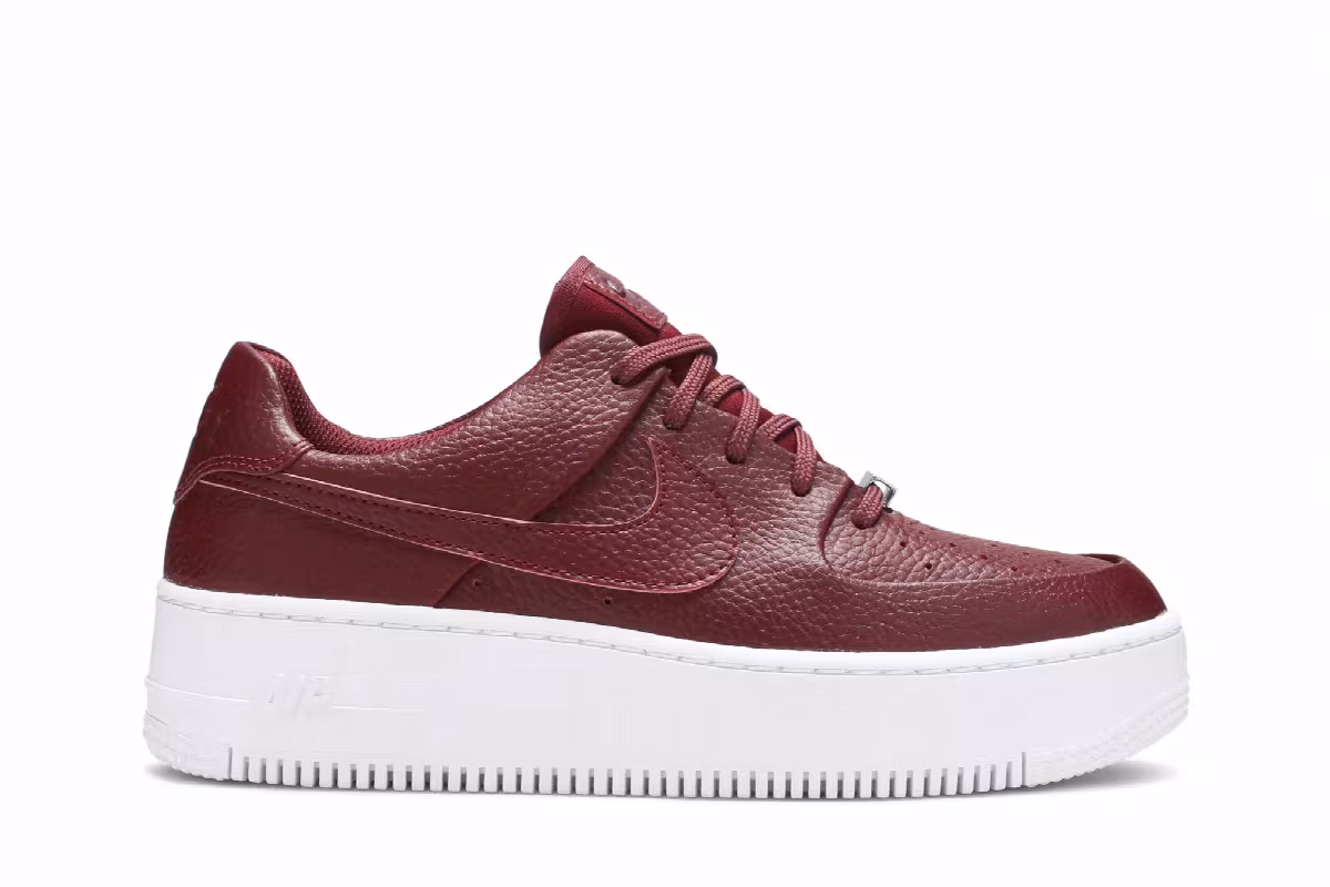 Nike Women's Air Force 1 Sage Low Team Red, view 2