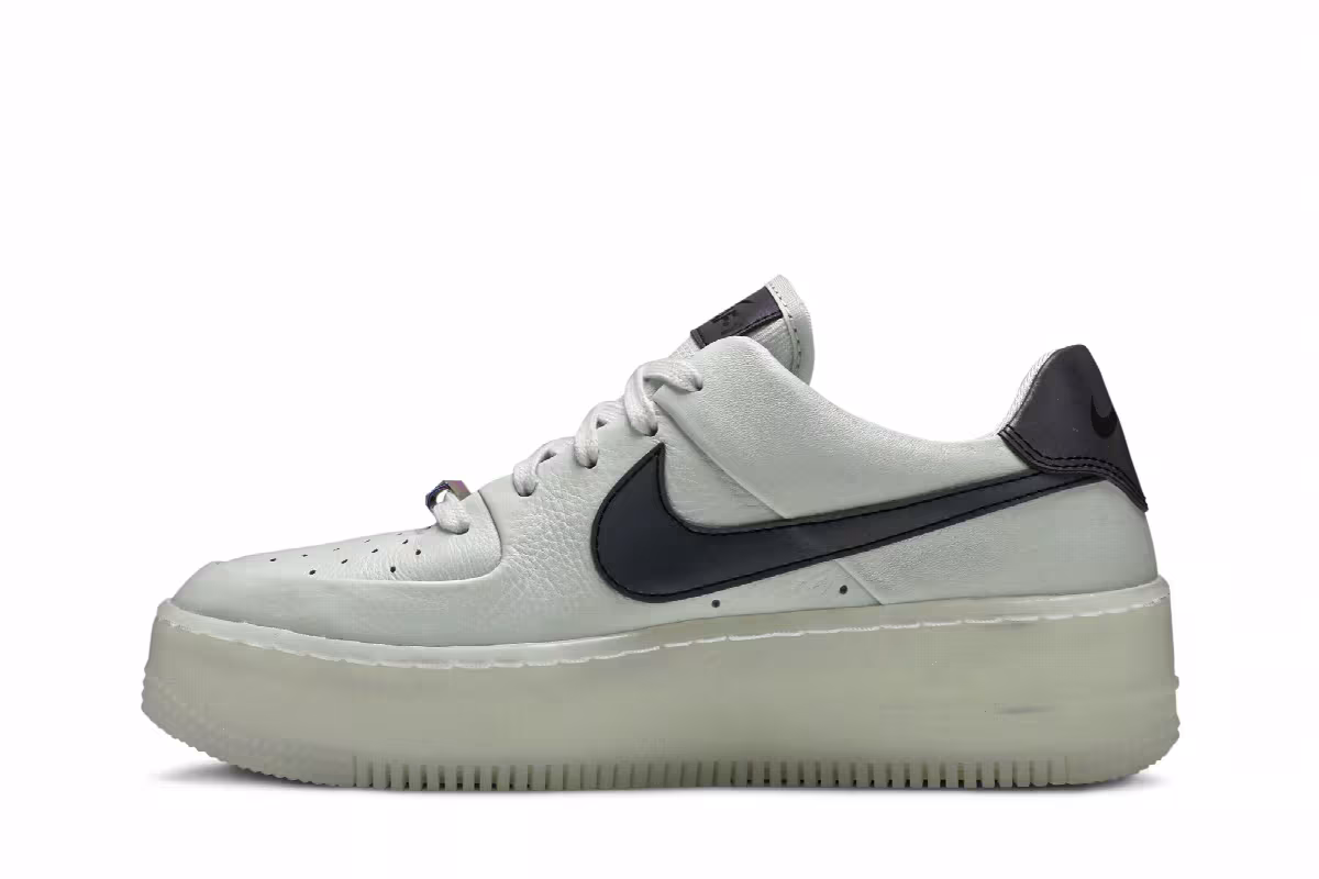 Nike Women's Air Force 1 Sage Low LX Spruce Aura, view 4