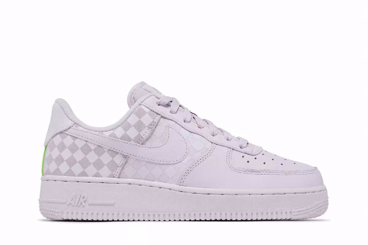 Nike Women's Air Force 1 Low Barely Grape, view 2